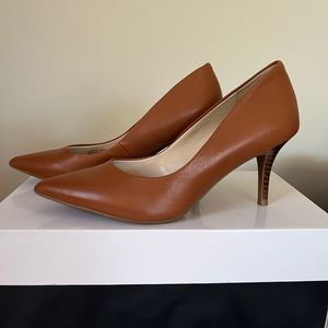 Alfani 2 1/2 inch heel